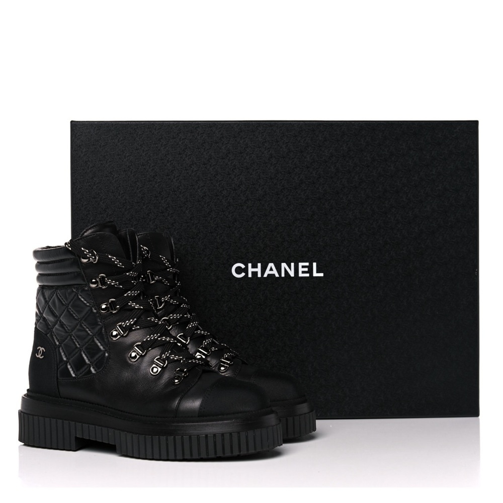 Women’s 2021 CHANEL Lace Up Combat Boots 2021 37 7 - Picture 12 of 12